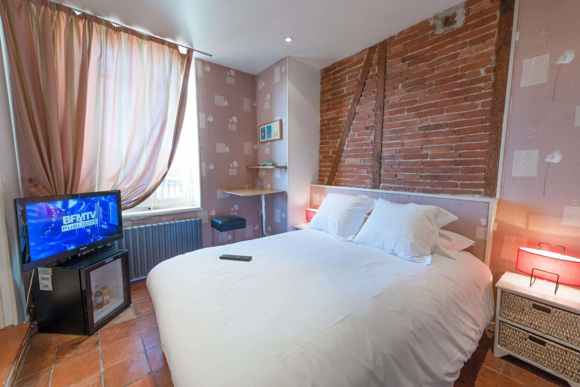 Europe Hotel Кастр Екстер'єр фото